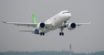 国产大飞机被困视频播放